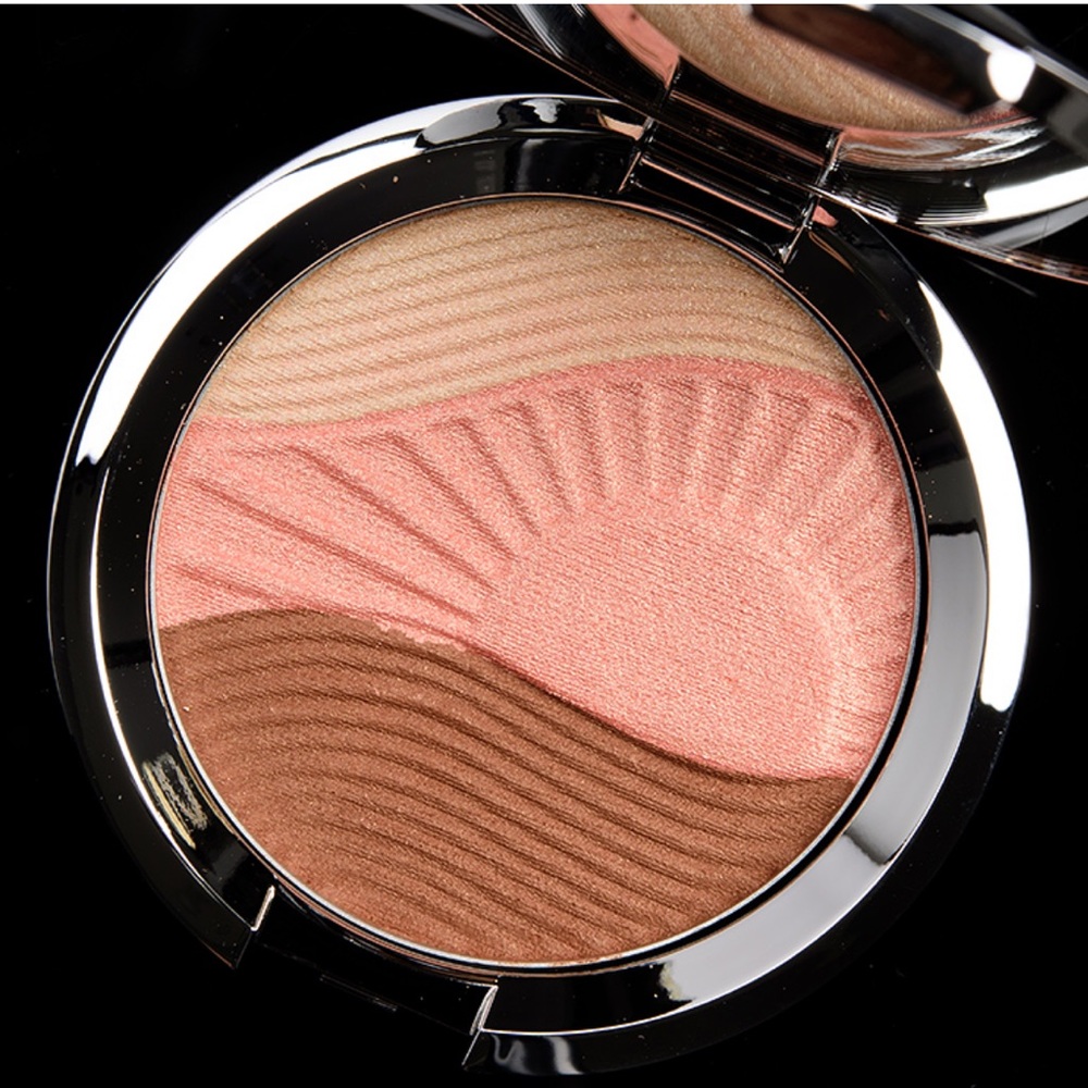 New In Box Becca x Chrissy Teigen Bronze & Glow - Picture 6 of 16